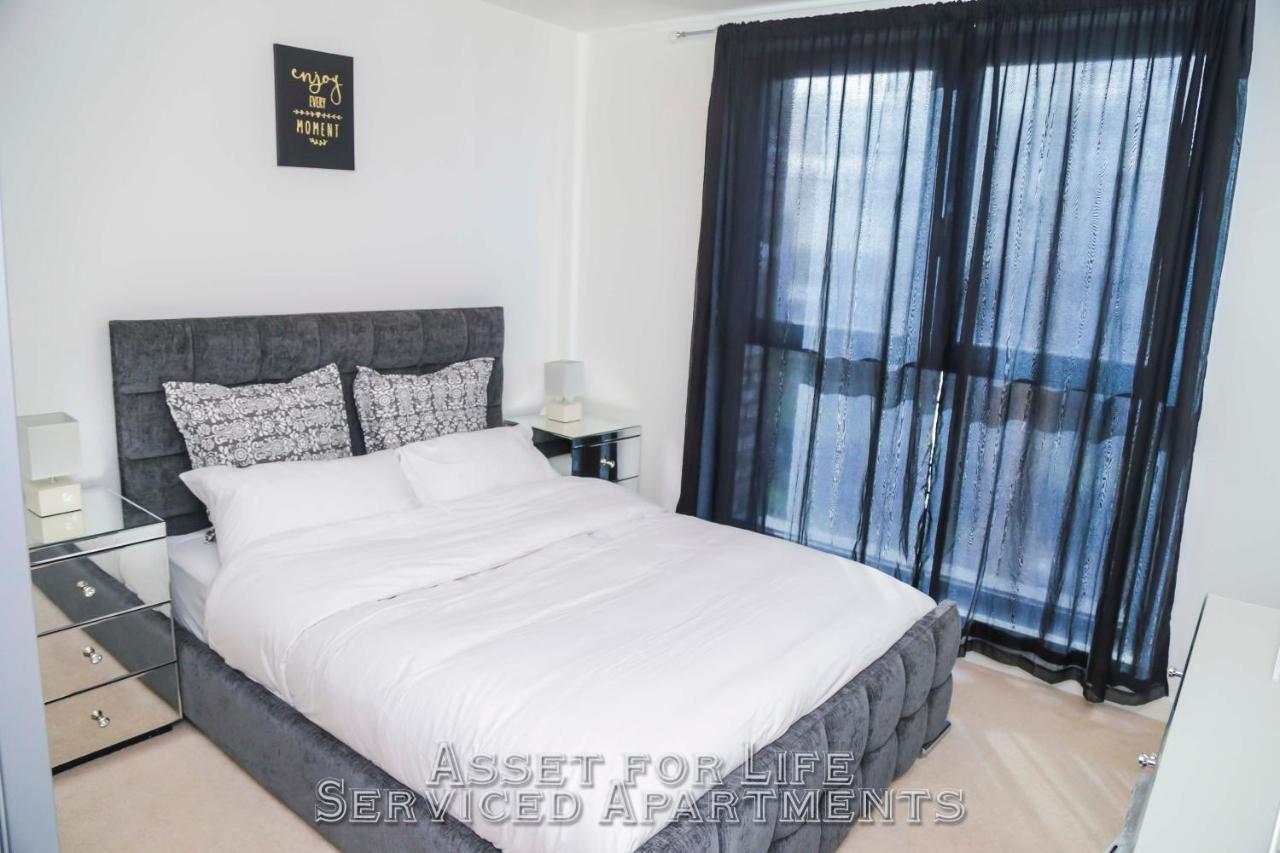 Pontoon Dock Key Workers Apartment Londra Dış mekan fotoğraf