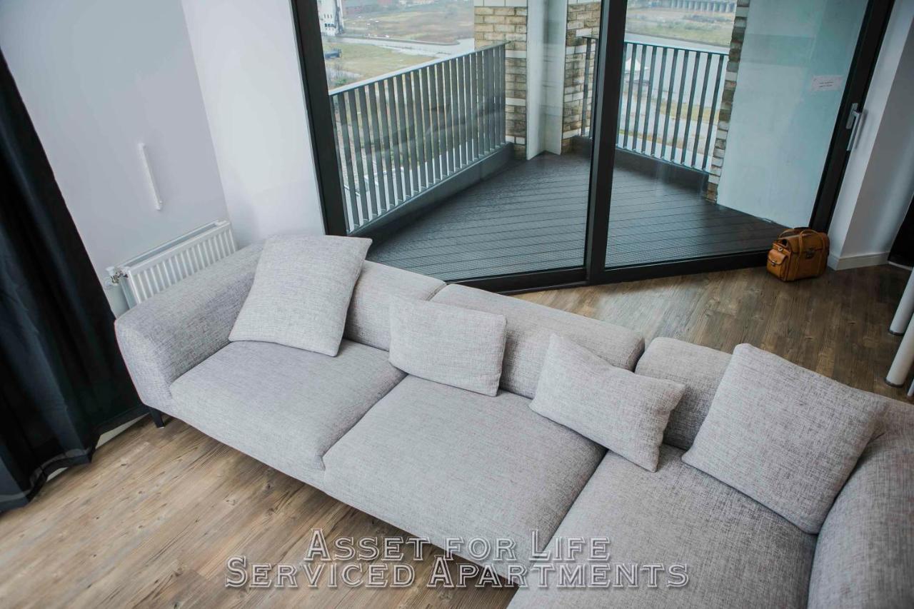 Pontoon Dock Key Workers Apartment Londra Dış mekan fotoğraf